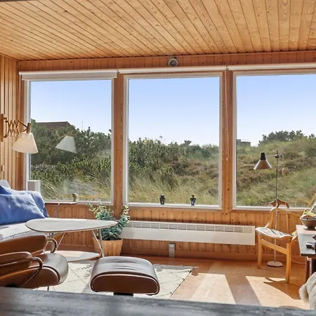 Feriehus Well-kept 70s Near The North Sea